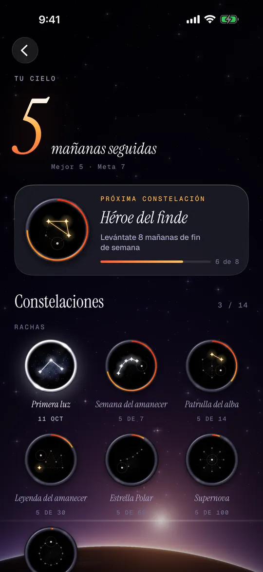 Pantalla de racha con cinco mañanas seguidas y medallas de constelaciones